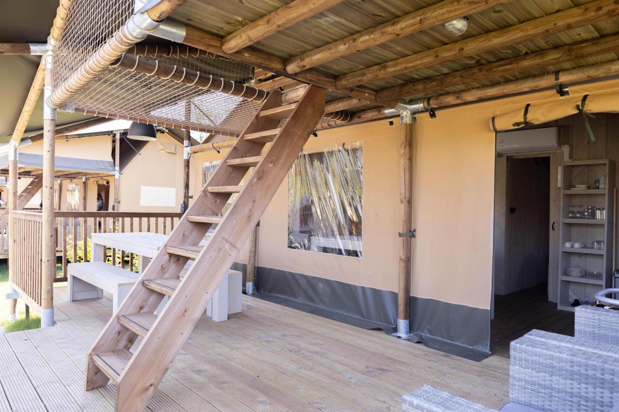 Vakantiepark Sallandshoeve Nieuw-Heeten Exterior foto